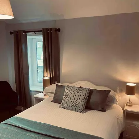 Beautiful House In Town