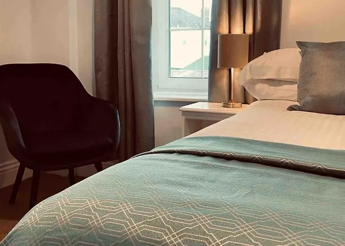 Beautiful House In Town Килларни