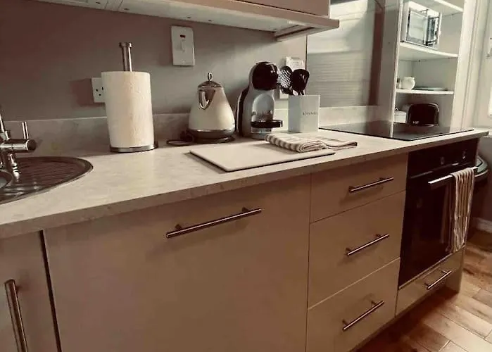 Semesterbostad Beautiful House In Town *