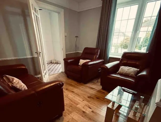 Beautiful House In Town